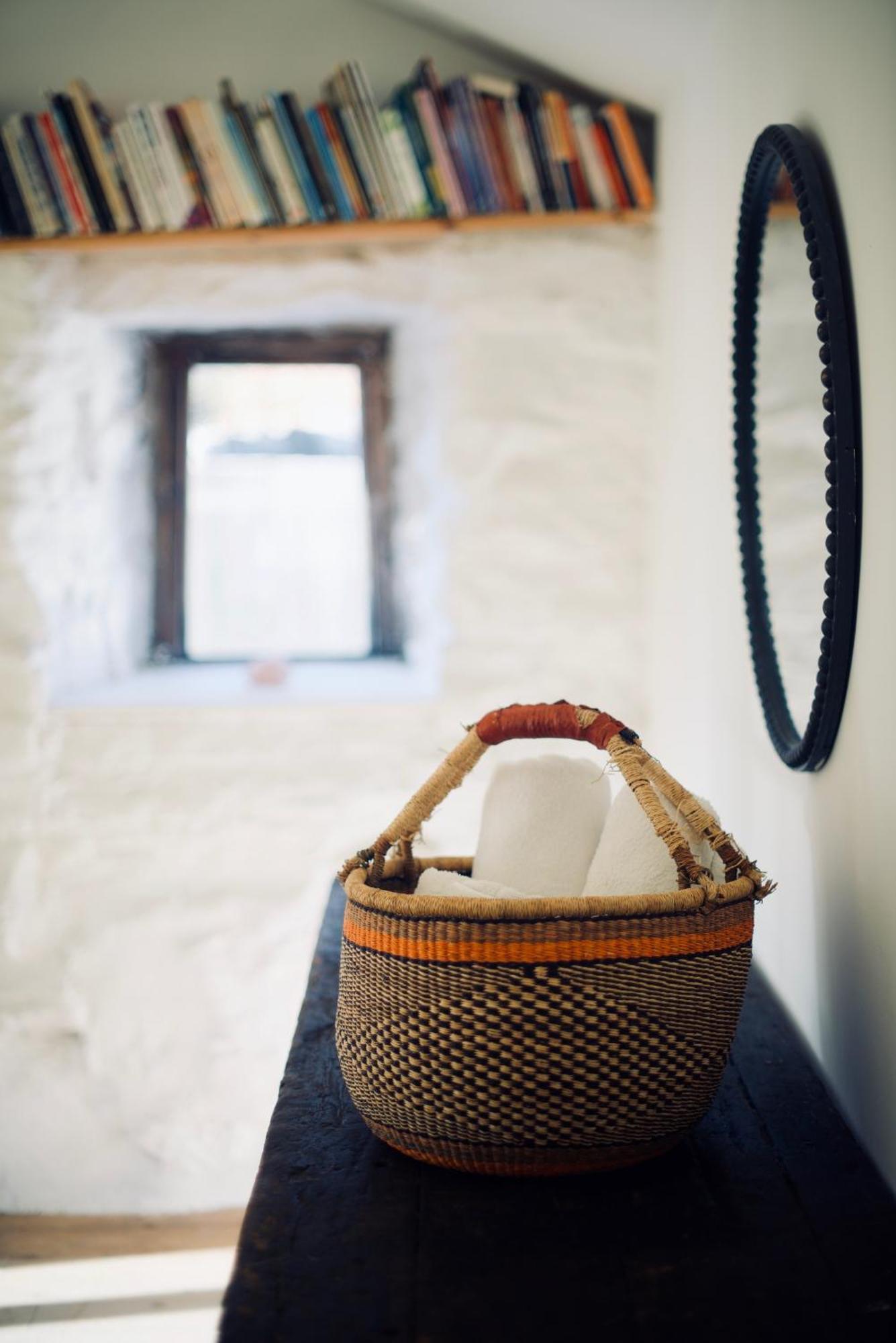 Place Of Architectural Interest The Croft Лохернхед